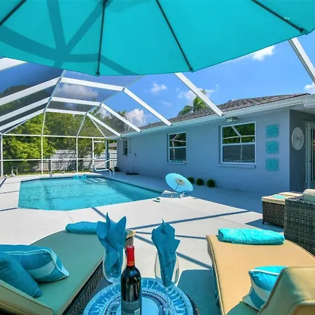 Contemporary Cozy Pool Villa II - Pool & Nearby Beach